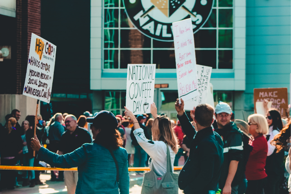 You are currently viewing Miss art museums? The Louvre put its art collection